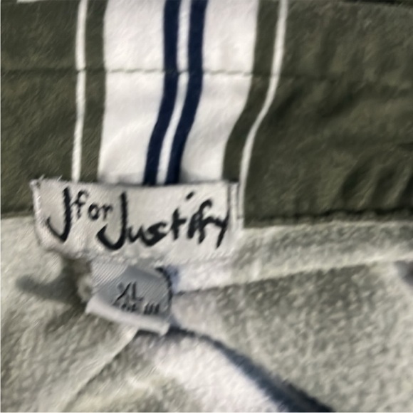 XL Green and white fleece button down dress, belted, 3/4 sleeve, extremely warm - Picture 4 of 6